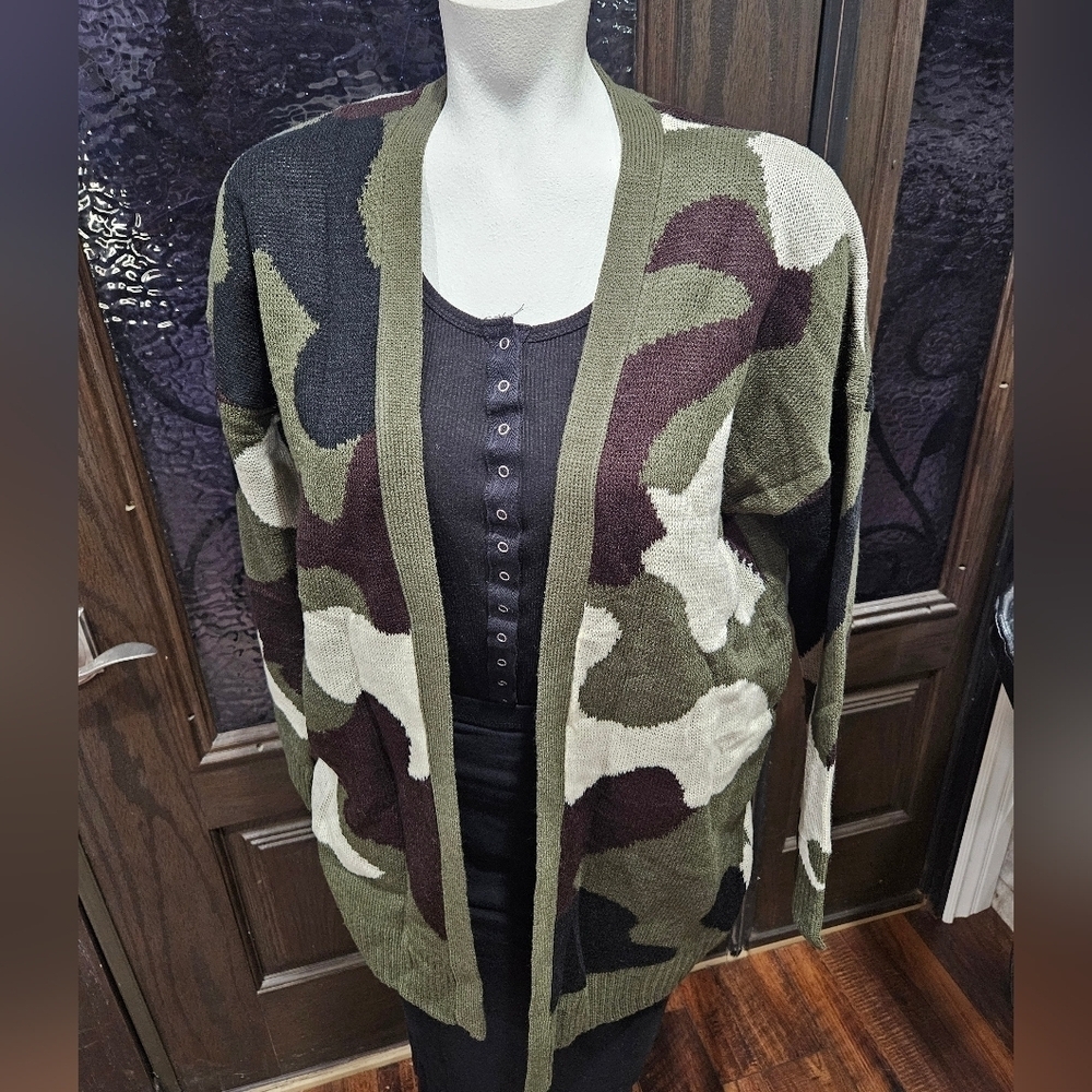 Workshop Republic Clothing Olive Green Camouflage Cardigan